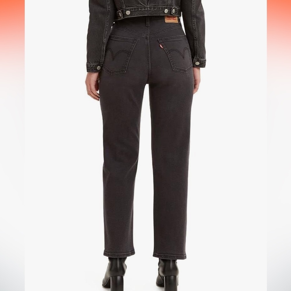 Levi’s Women's Ribcage Straight Ankle Jeans - Picture 3 of 6